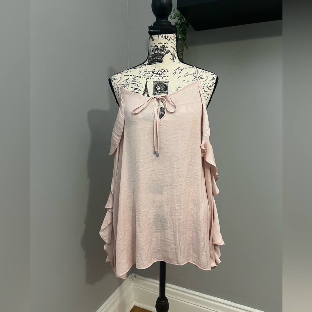 Jessica Simpson Blush Pink Cold Shoulder Ruffle Sleeve Top